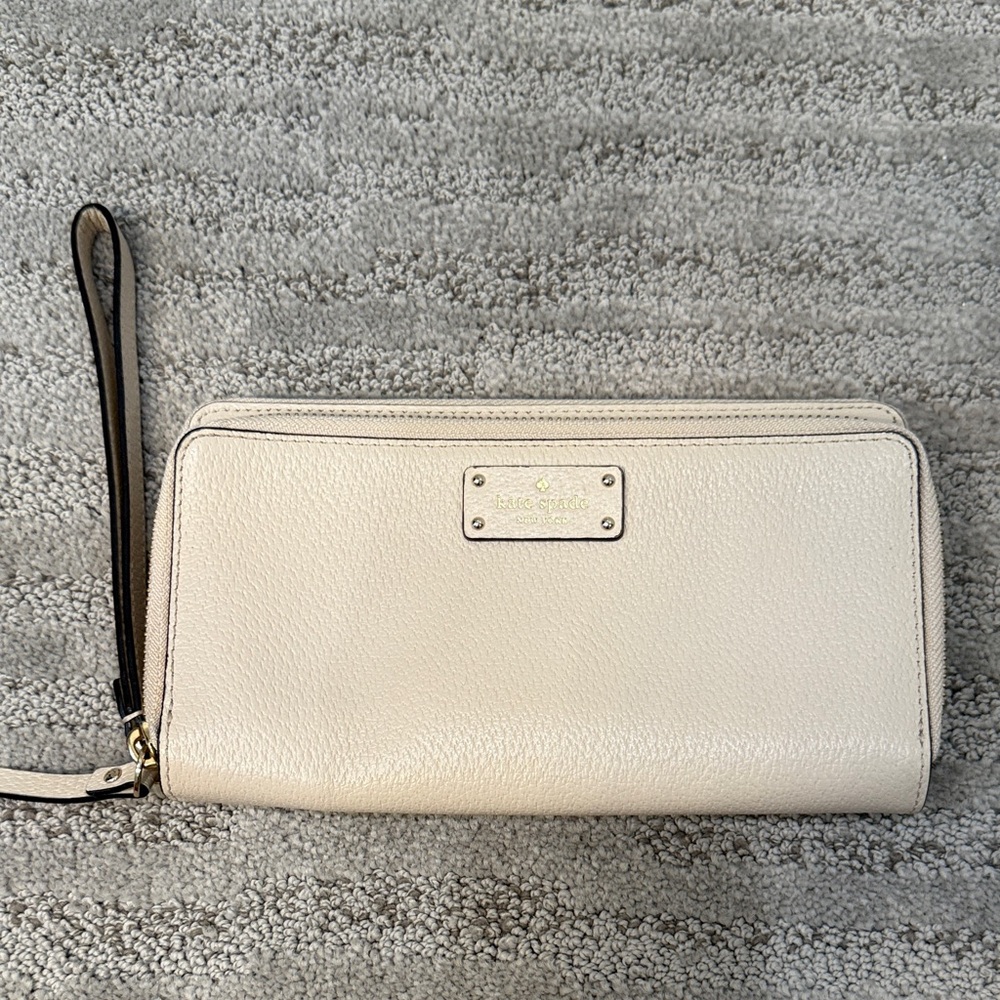 Kate Spade Beige Wristlet Clutch
